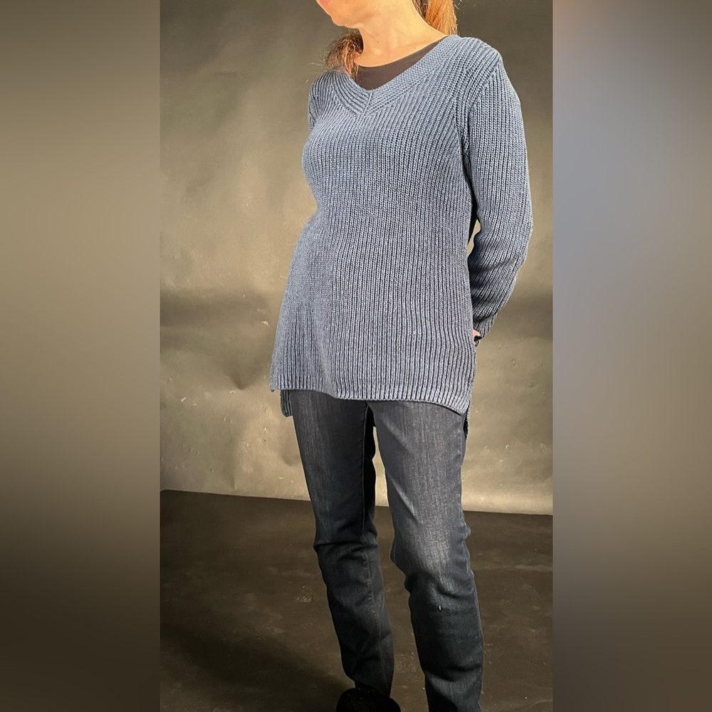 women’s v-neck sweater